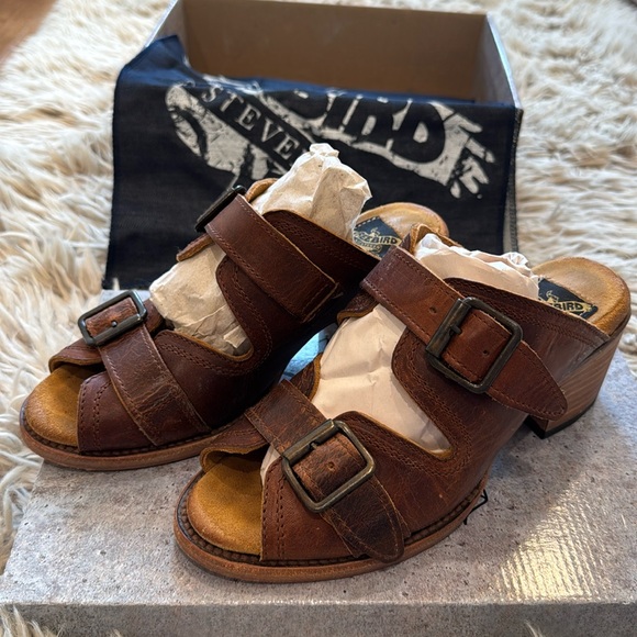 Freebird Caprice sandals cognac 7 gently used - Picture 3 of 7